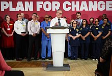 Starmer zu Besuch in Surrey - Leon Neal/PA Wire/dpa
