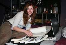 Tr&auml;umt von einer Karriere als Schriftstellerin: Raven Elisabeth Dietzel - Patrick Bockwinkel