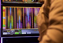 Spielautomat - Sebastian Gollnow/dpa