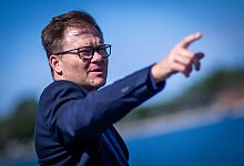 Der Ostbeauftragte Carsten Schneider - Jens B&uuml;ttner/dpa