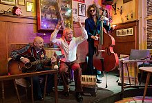 Helge Schneider zu neuer Tournee "Ellbogen vom Tich" - Rolf Vennenbernd/dpa