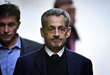 Gericht entscheidet: Bleibt Sarkozy vorerst hinter Gittern? - Julien De Rosa/AFP/dpa