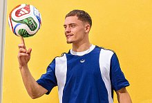 WM-Ball "Trionda" - ---/Adidas/dpa