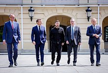 Merz, Macron, Starmer und Tusk in Kiew - Kay Nietfeld/dpa