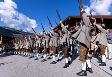 Sch&uuml;tzenkompanie - Expa/Johann Groder/APA/dpa