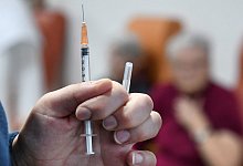 Impfung in Frankreich - Foto: Fred Tanneau/AFP/dpa