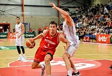 Feierte ein starkes Debüt im DBB-Team: Franz Wagner (l). - Jill Delsaux/BELGA/dpa