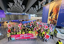 Verdi-Warnstreik am Flughafen Frankfurt - Andreas Arnold/dpa