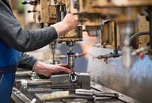 Metall- und Elektroindustrie - Monika Skolimowska/dpa-Zentralbild/dpa