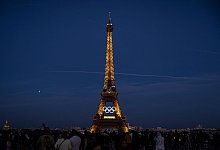 Der Eiffelturm in Paris - Aurelien Morissard/AP/dpa