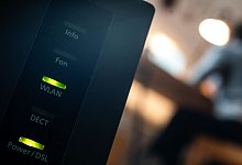 Die Telekommunikations- und Digitalverb&auml;nde Deutschlands haben in einer gemeinsamen Erkl&auml;rung die Ampel-Koalition in Berlin davor gewarnt, die technischen Werte f&uuml;r eine gesetzlich vorgeschriebene Internet-Mindestversorgung zu eng zu fassen. - Sebastian Gollnow/dpa