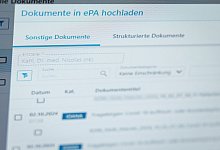 Elektronische Patientenakte "ePA" - Daniel Karmann/dpa