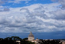 Papst Franziskus gestorben - Rom - Luca Bruno/AP/dpa