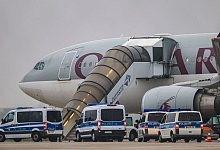 Abschiebeflug ab Flughafen Leipzig - Jan Woitas/dpa