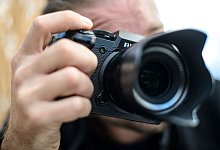 Kameras und Objektive gebraucht kaufen - Sina Schuldt/dpa-tmn