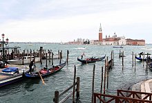 Tagestouristen in Venedig müssen ab dem nächsten Jahr Eintrittskarten für ihren Besuch der Lagunenstadt kaufen. - Felix Hörhager/dpa