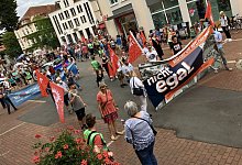 Ungefähr 40 Initiativen, Parteien und Gewerkschaften hatten am Samstag in Lage zu einer Demonstration gegen die AfD aufgerufen. Die CDU blieb zuhause. - Florian Pfitzner