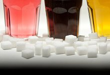 Zuckerhaltige Getränke - Foto: Monika Skolimowska/dpa