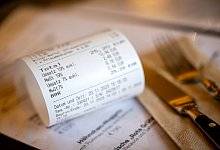 Mehrwertsteuer in der Gastronomie - Sina Schuldt/dpa