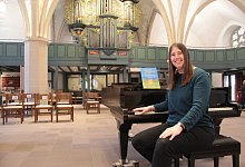 Lea Marie Lenart - Karolina Schmidt