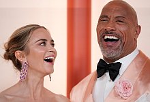 Emily Blunt (l) und Dwayne Johnson - Ashley Landis/Invision/AP/dpa