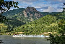 Flusskreuzfahrtschiff auf der Donau in Serbien - Ute M&uuml;ller/dpa-tmn