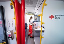 Impfbus - Foto: Sebastian Kahnert/dpa-Zentralbild/dpa