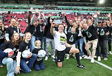 Felix Brych (m) - Daniel Löb/dpa