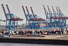 Hamburger Hafen - Foto: Georg Wendt/dpa
