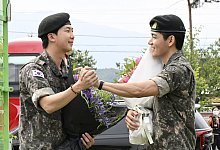 BTS-Mitglieder aus dem Militärdienst entlassen - -/kyodo/dpa