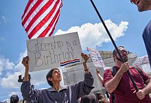 Das Dekret zum Geburtsrecht ist umstritten - Jacquelyn Martin/AP/dpa