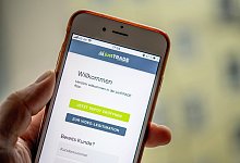 Smartphone - Foto: Zacharie Scheurer/dpa-tmn