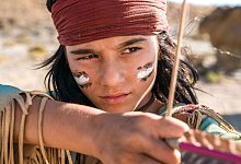 Szene aus dem Film &laquo;Der junge H&auml;uptling Winnetou&raquo; mit Mika Ullritz. - Marc Reimann/Leonine Studios/dpa