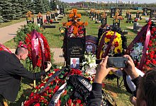 Beisetzung - Alexander Zemlianichenko/AP/dpa