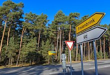 Tesla plant Fabrik - Foto: Patrick Pleul/dpa-Zentralbild/dpa