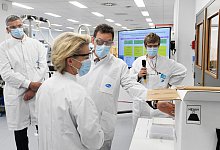 Coronavirus - EU verlängert Vertrag mit Pfizer-BioNTech - John Thys/Pool AFP/AP/dpa