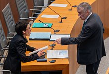 Plenarsitzung des Landtags Nordrhein-Westfalen - Rolf Vennenbernd/dpa