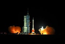 Start der Raumkapsel «Shenzhou 21» in Jiuquan - Wang Jiangbo/XinHua/dpa