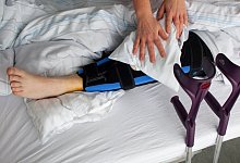 Gelenkschmerzen - Foto: Patrick Pleul/dpa-Zentralbild