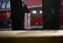 Bahnreisen mit Gep&auml;ck - Marijan Murat/dpa