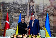 Ukrainischer Präsident Selenskyj in der Türkei - Francisco Seco/AP/dpa