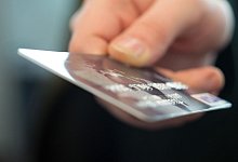 &laquo;Finanztest&raquo;: Diese Banken bieten kostenfreie Kreditkarten - Foto: Andrea Warnecke/dpa-tmn