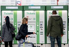 Nahverkehrstickets in NRW - Roland Weihrauch/dpa