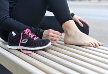 Blasenpflaster drauf und weiter geht&acute;s - Tobias Hase/dpa-tmn