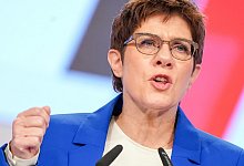 Annegret Kramp-Karrenbauer - Foto: Kay Nietfeld/dpa