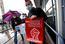Protestaktion bei Airbus-Tochter Premium Aerotec - Foto: Karl-Josef Hildenbrand/dpa