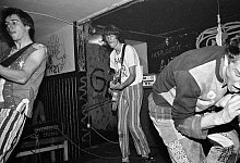 Die Toten Hosen in Ost-Berlin. - JKP/SWR/dpa