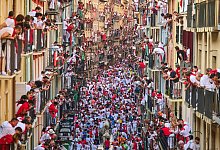Stierlauf in Pamplona - Miguel Oses/AP/dpa