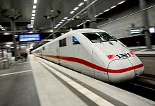 ICE im Berliner Hauptbahnhof - Christoph Soeder/dpa