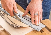 Arbeiten mit dem Cuttermesser - Foto: Selbst ist der Mann 01/2019/dpa-tmn